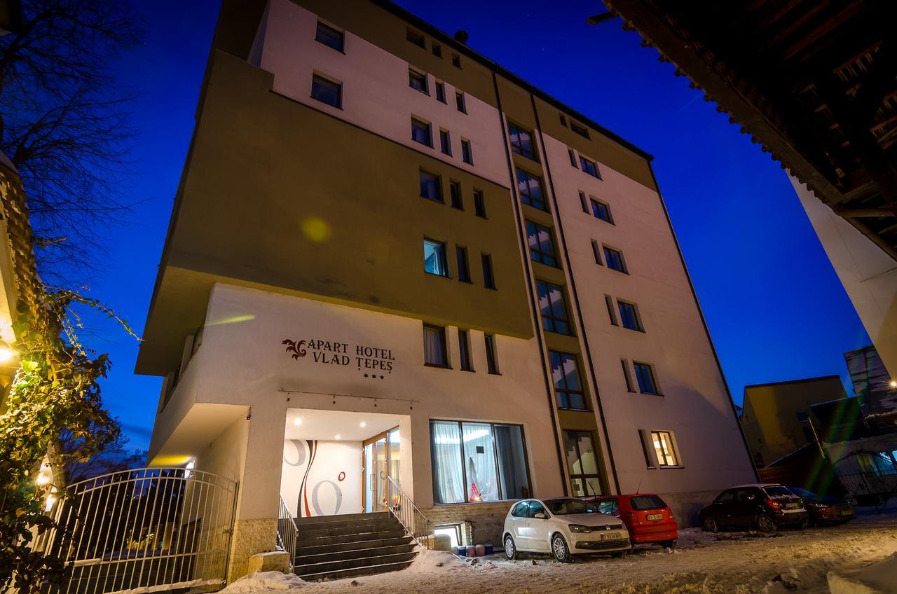 Apart Hotel Vlad Tepes Brasov Exterior photo